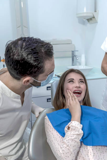 Best Emergency Treatment for Toothache in Indnola, IA