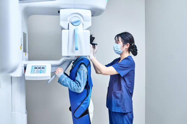 Best Walk-In Emergency Dentist in Indnola, IA